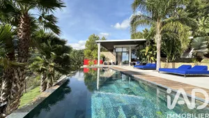 Maison d'architecte à LA VALETTE DU VAR (83160)