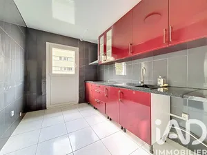 Apartment at Yerres (91330)