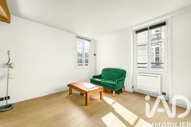 Apartment in Paris (75004)