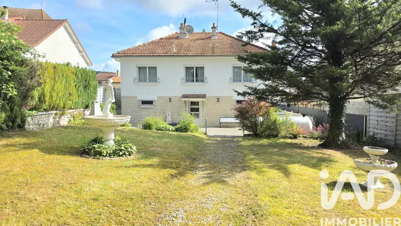 Maison 4 pièces 136 m² · à Rennepont · 136 m² · 117 000 €