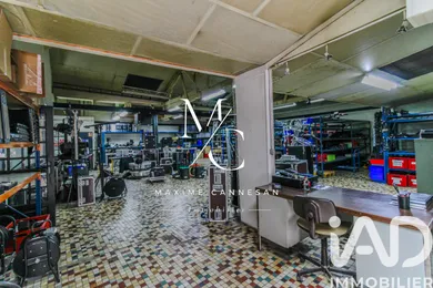 Building at Rouen (76100)