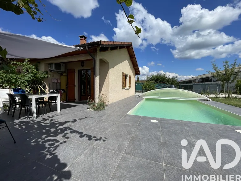 Maison 7 pièces 165 m² · à Izeaux · 165 m² · 395 000 €
