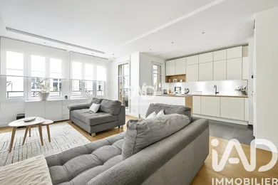 Apartment at Puteaux (92800)