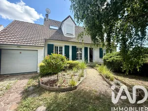 House at Chevrières (60710)