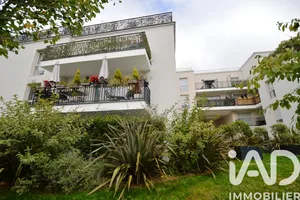 Apartment in Chevilly-Larue (94550)