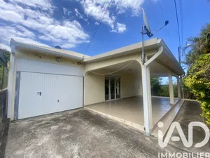 House at Saint-Pierre (97410)