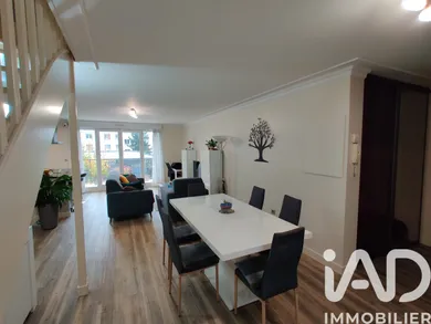 Duplex in Gagny (93220)