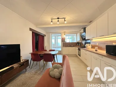Townhouse in Castres-Gironde (33640)