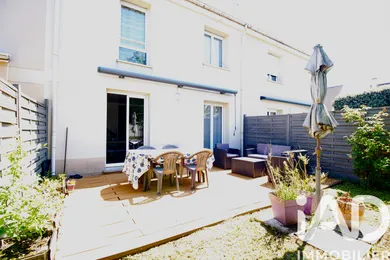 Maison à Saint-Maximin (60740)