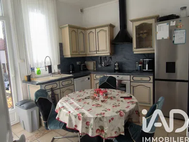 Townhouse in Montluçon (03100)