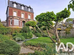 Mansion at Bois-Guillaume (76230)