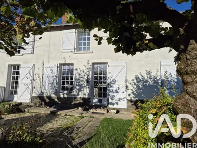 Maison de campagne à Le Busseau (79240)