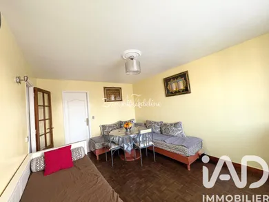 Apartment in Le Blanc-Mesnil (93150)