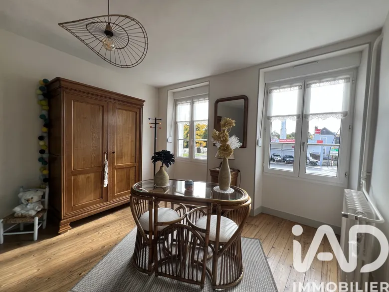 Maison 5 pièces 165 m² · à Nonant-le-Pin · 165 m² · 150 000 €