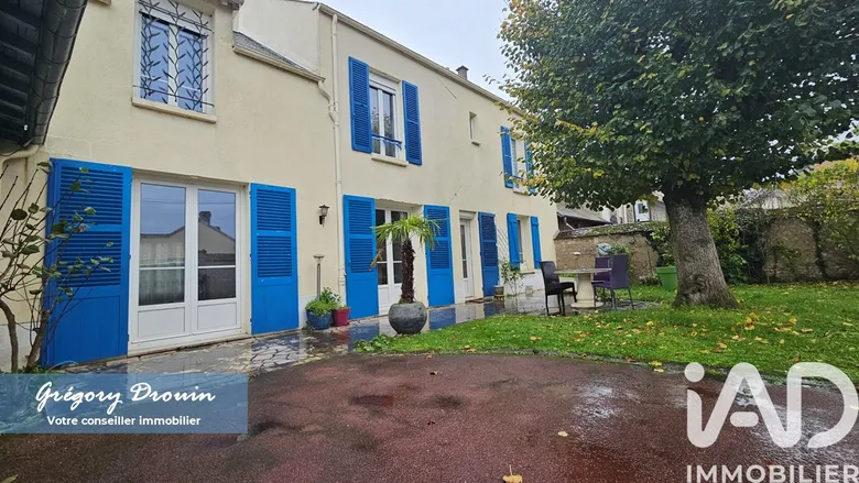 Maison 7 pièces 200 m² · à Château-Landon · 200 m² · 223 000 €