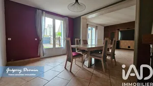 Maison de village à Château-Landon (77570)