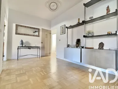 Apartment in Marseille (13008)