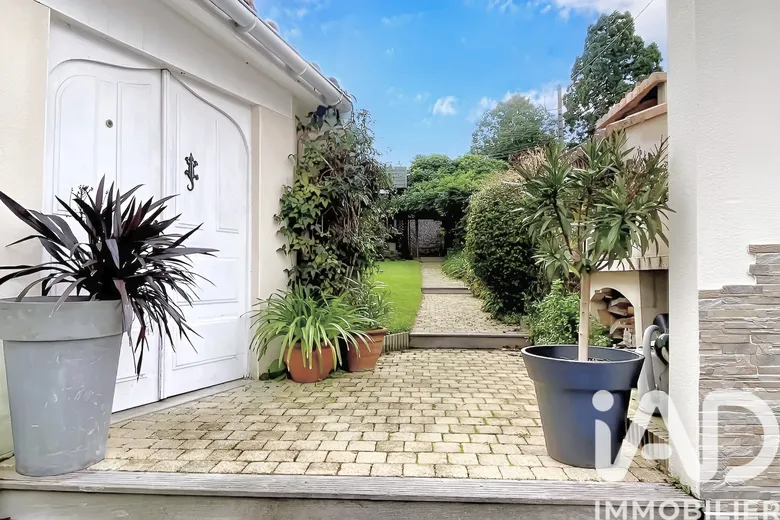 Maison 7 pièces 142 m² · à Nantes · 142 m² · 569 990 €