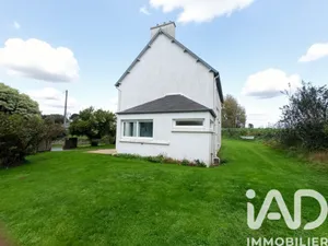 Park home at Plounévez-Lochrist (29430)