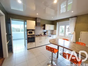 Maison de campagne à Plounévez-Lochrist (29430)