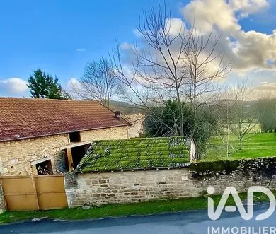 Maison de village à Saint André le Désert (71220)