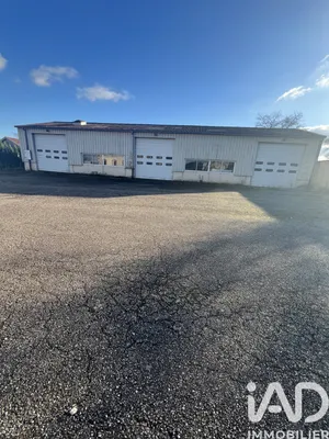 Parking at Neufchateau (88300)