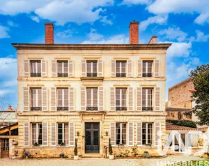 Mansion at Marmande (47200)