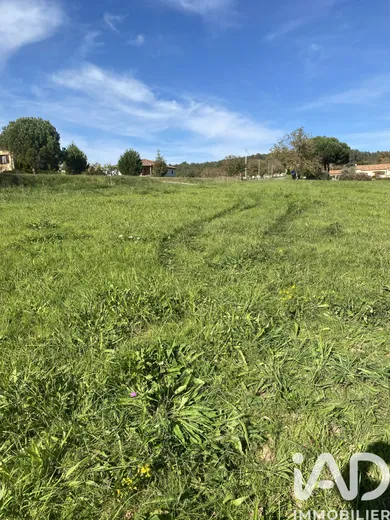 Terrain à Domme (24250)