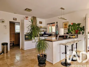 Traditional house at Saint-Paul-en-Forêt (83440)