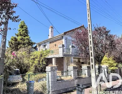 Land at Livry-Gargan (93190)