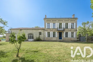 Mansion in Ambès (33810)