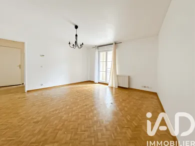 Apartment in Brie-Comte-Robert (77170)