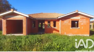Traditional house at Saint Germain D'Esteuil (33340)