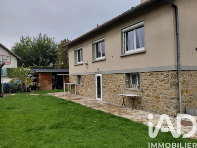 Traditional house in La Norville (91290)