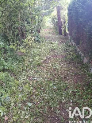 Building plot at Presles (95590)