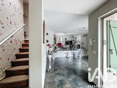 House in Louveciennes (78430)