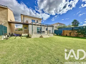 House at Redessan (30129)