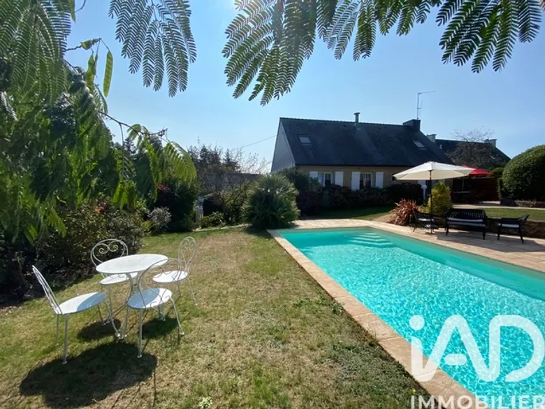 Maison 7 pièces 140 m² · à Theix-Noyalo · 140 m² · 598 000 €