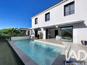 Maison traditionnelle à Bagnols-en-Forêt (83600)