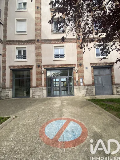 Appartement à La Chapelle-Saint-Luc (10600)