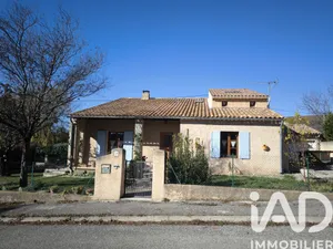 Architectural house at Saint-Étienne-les-Orgues (04230)