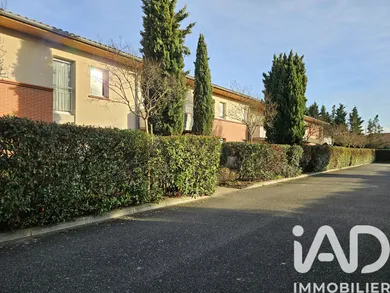 Apartment in Toulouse (31200)