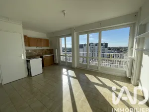 Apartment in Joué-lès-Tours (37300)