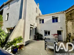 House at Montréal (11290)