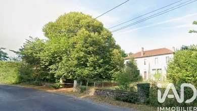 Maison de campagne à Château-Chervix (87380)