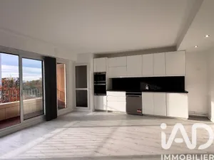 Apartment at Meudon (92360)