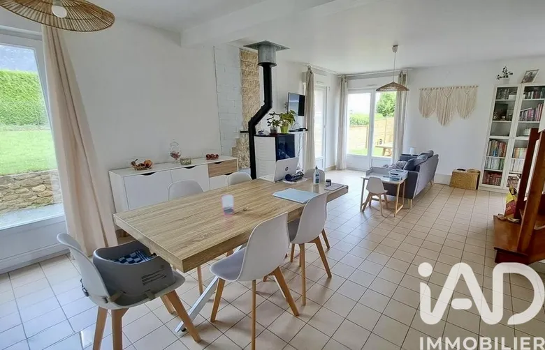 Maison 6 pièces 108 m² · à Lassay-les-Châteaux · 108 m² · 170 300 €