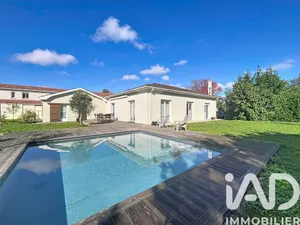 Maison à Bassens (33530)