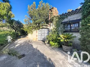 Maison à Roquebrune-sur-Argens (83380)