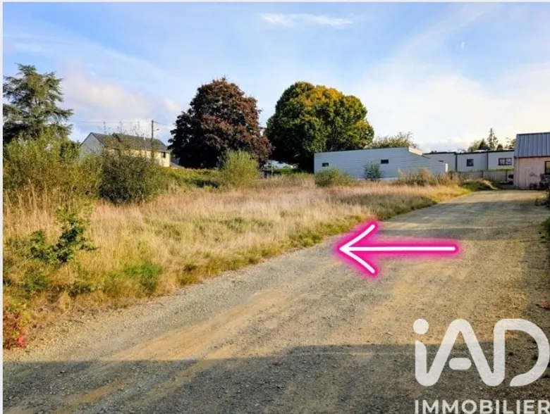 Terrain à bâtir à Mesnil-Roc'h (35720) · 75 000 €